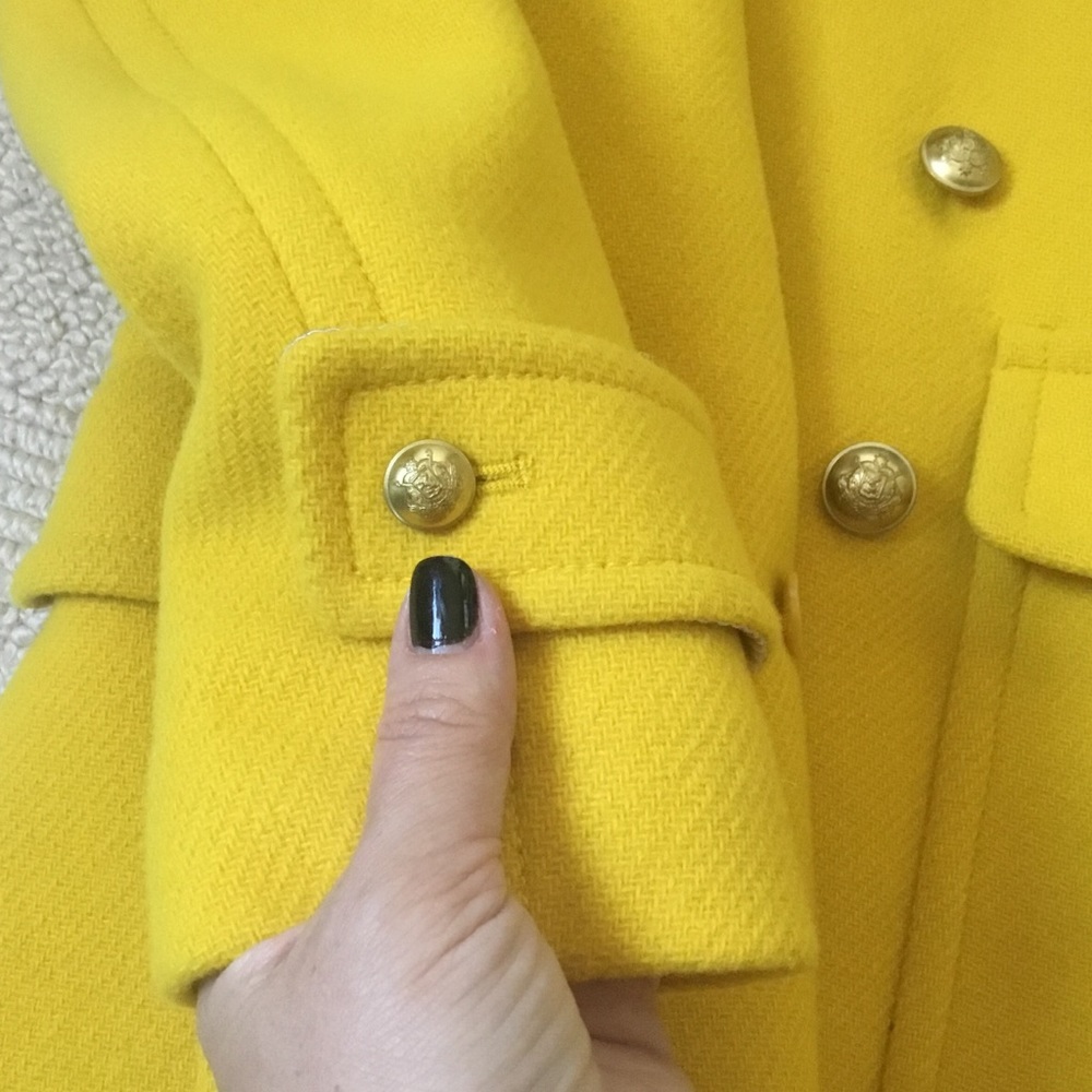 Lemony yellow short coat 🧥 - Picture 7 of 8